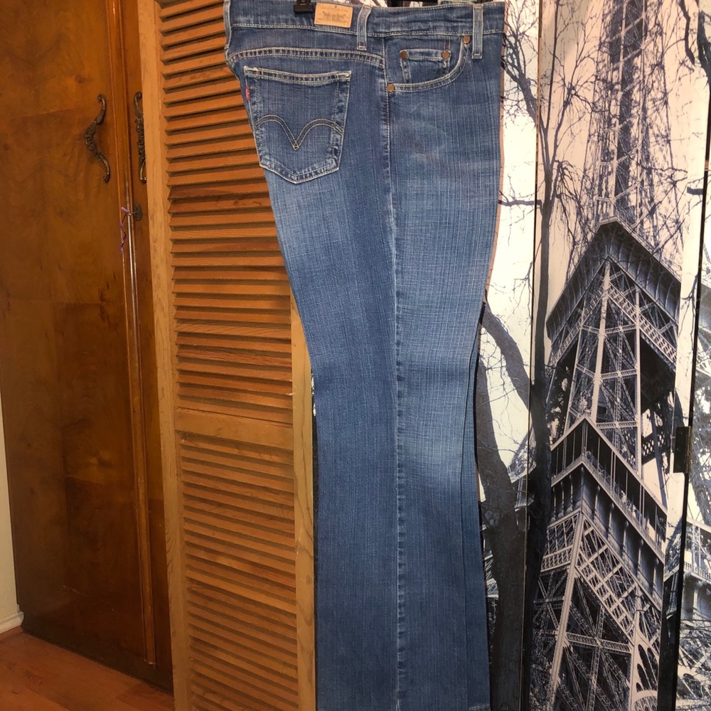 Levi’s Women’s 550 Jeans